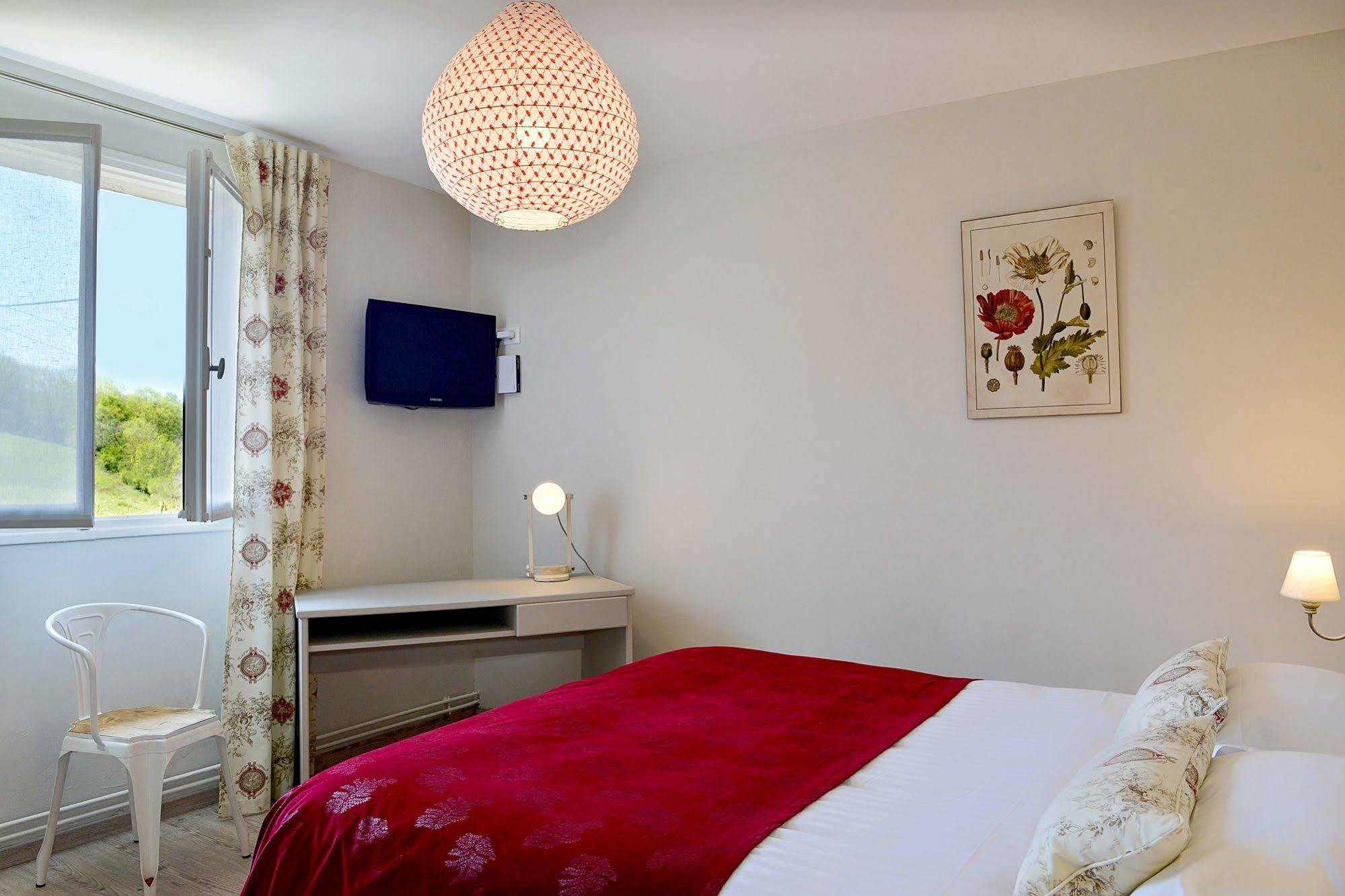 Hotel Les Bains De Secours Sévignacq-Meyracq 외부 사진