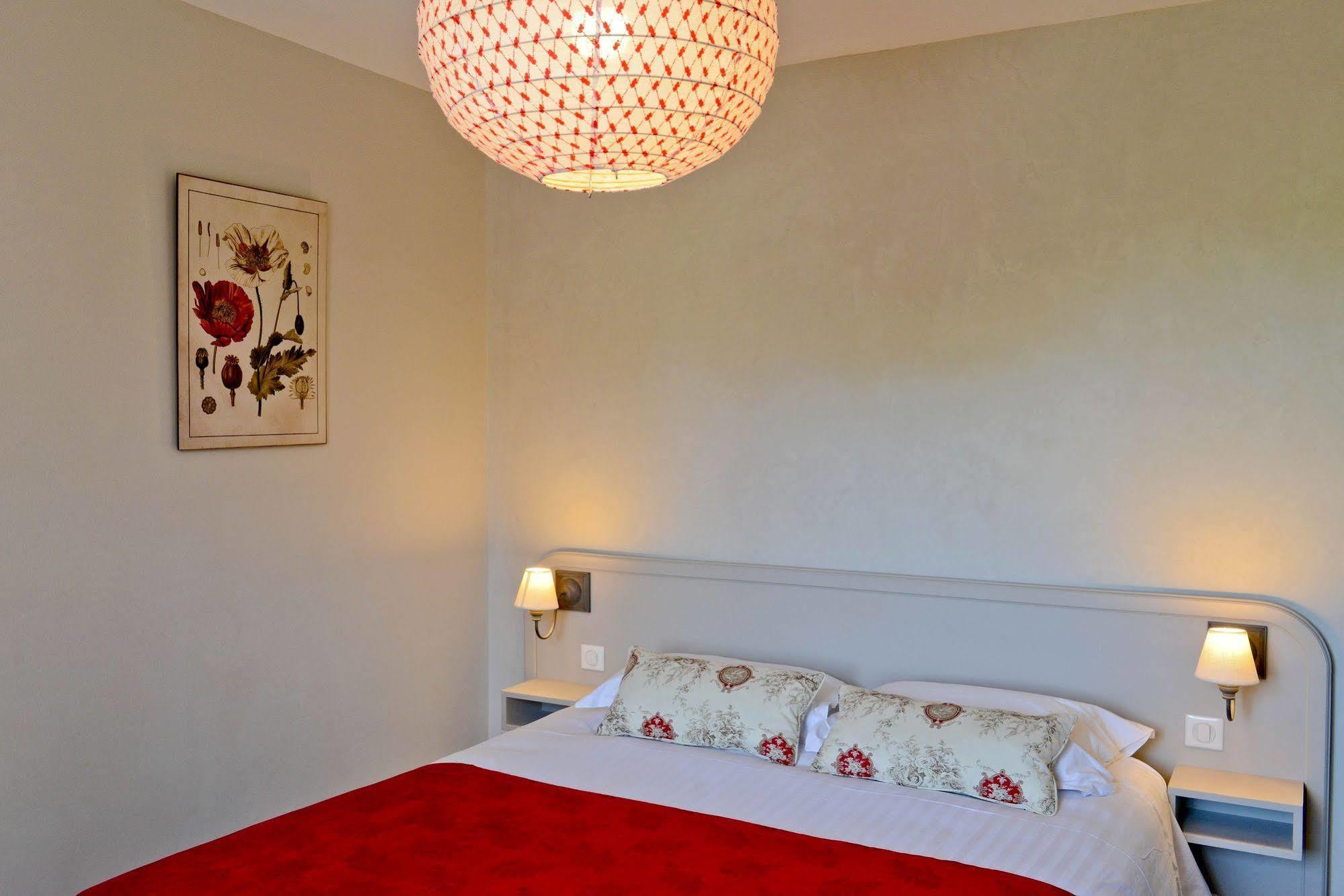 Hotel Les Bains De Secours Sévignacq-Meyracq 외부 사진